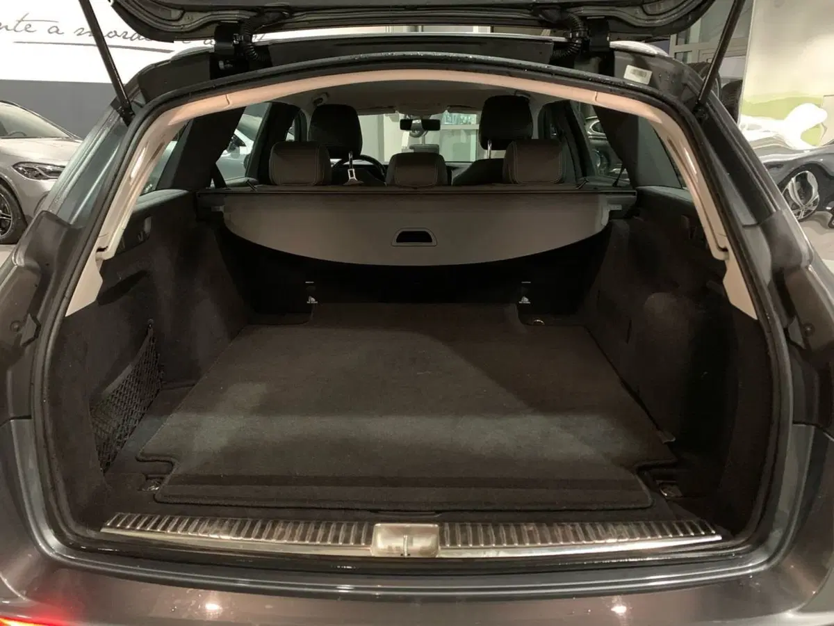 Mercedes-Benz Classe E Station Wagon usata a Ancona (7)
