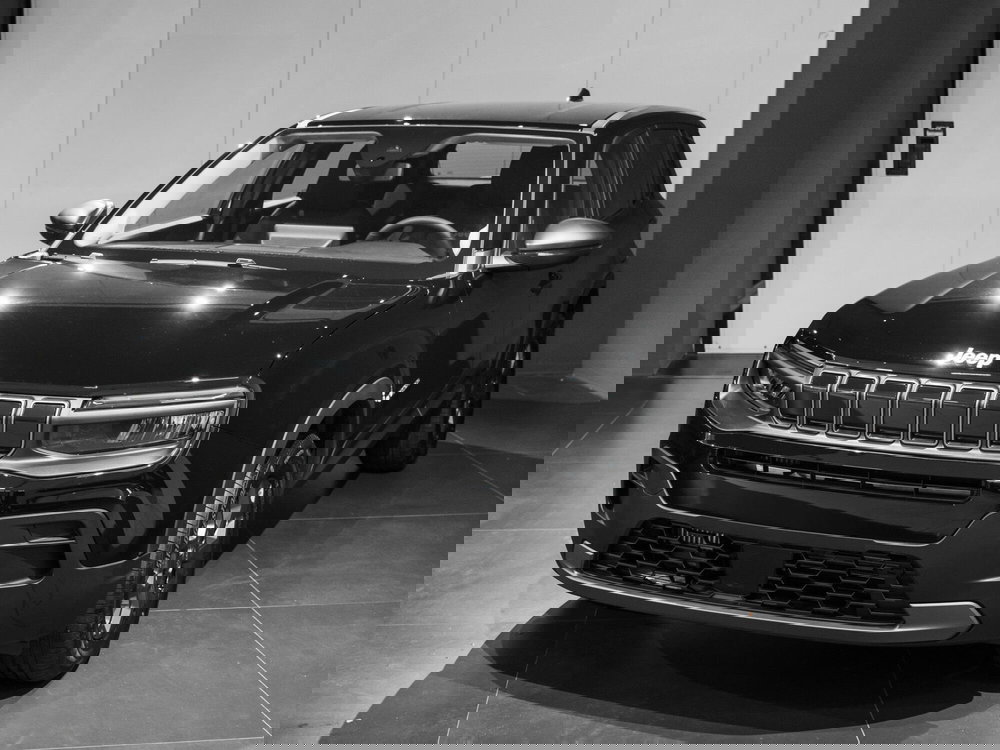 Jeep Avenger nuova a Prato (3)