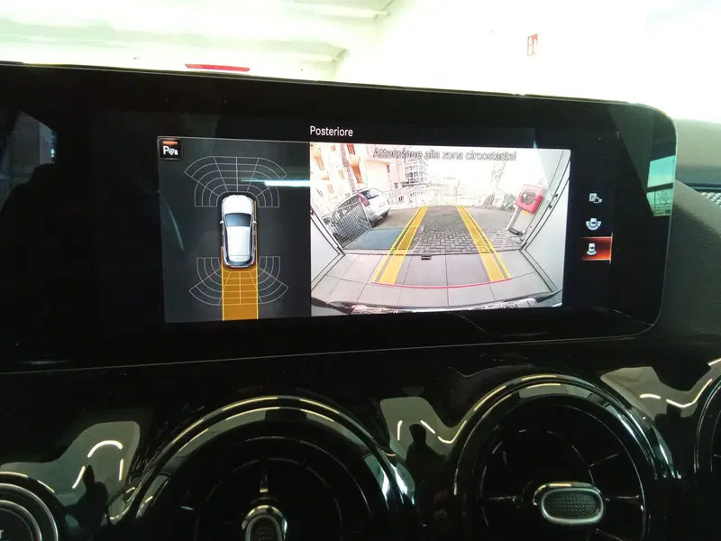 Mercedes-Benz GLA SUV usata a Rimini (13)