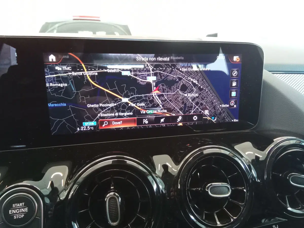 Mercedes-Benz GLA SUV usata a Rimini (14)