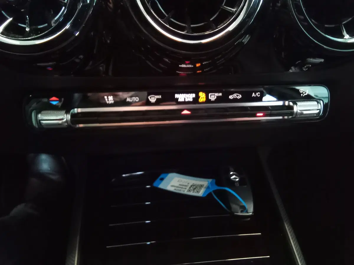 Mercedes-Benz GLA SUV usata a Rimini (15)