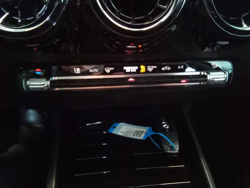 Mercedes-Benz GLA SUV usata a Rimini (15)