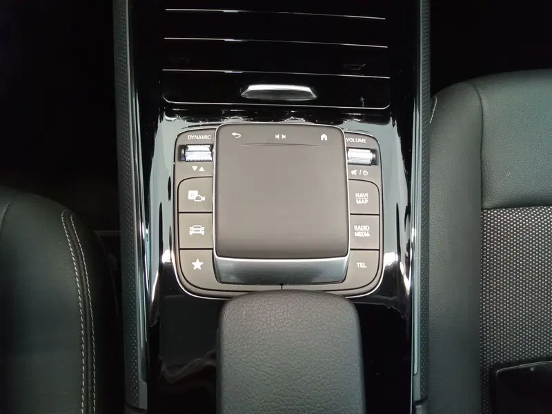 Mercedes-Benz GLA SUV usata a Rimini (19)