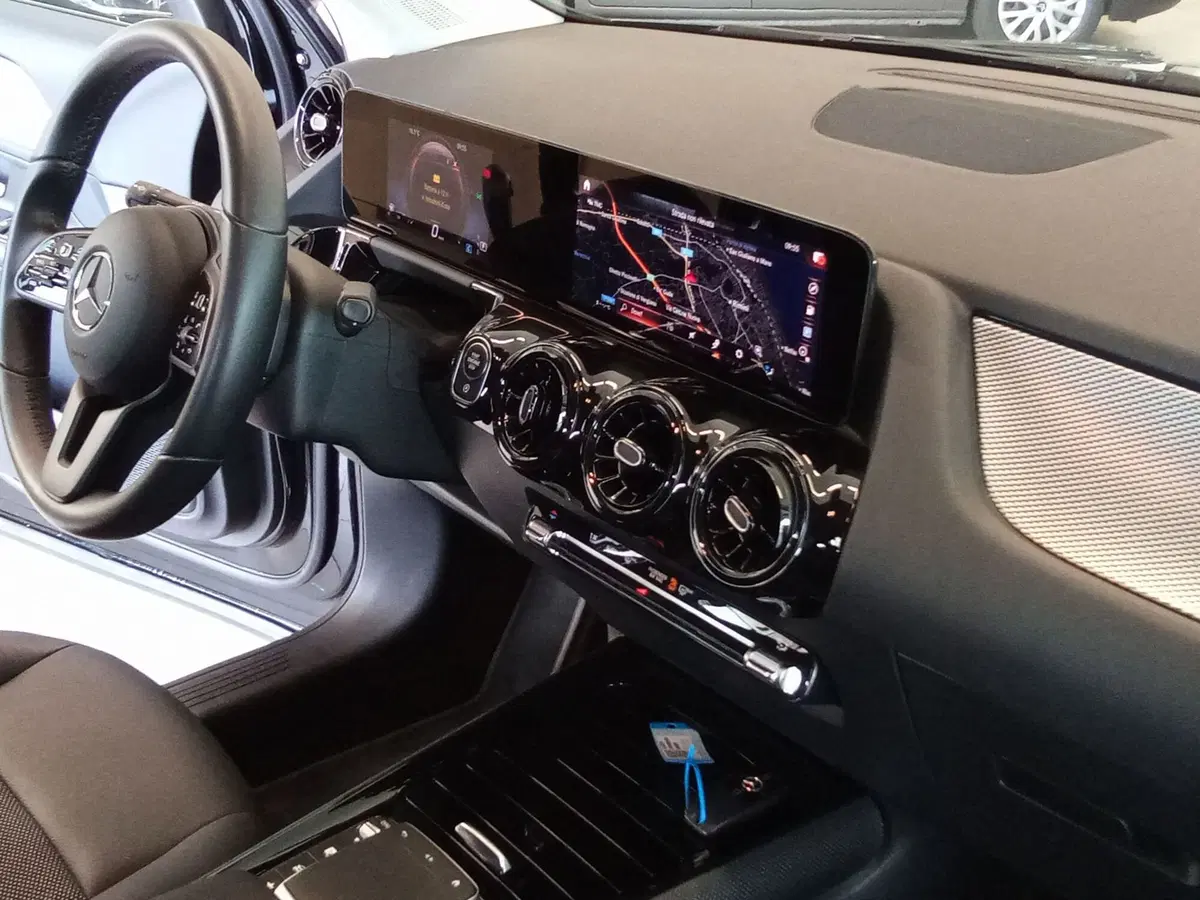 Mercedes-Benz GLA SUV usata a Rimini (9)
