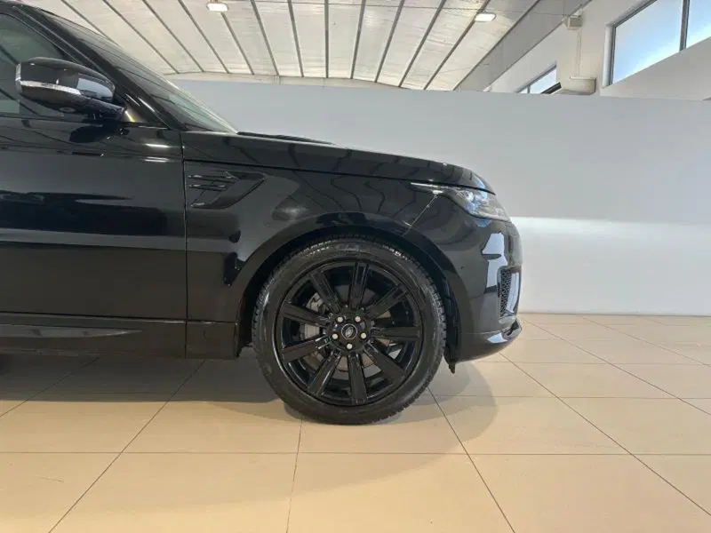 Land Rover Range Rover Sport usata a Venezia (5)