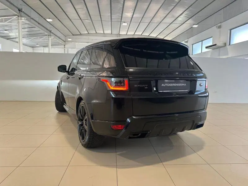 Land Rover Range Rover Sport usata a Venezia (7)