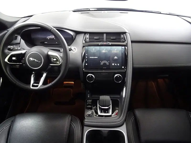 Jaguar E-Pace usata a Como (4)