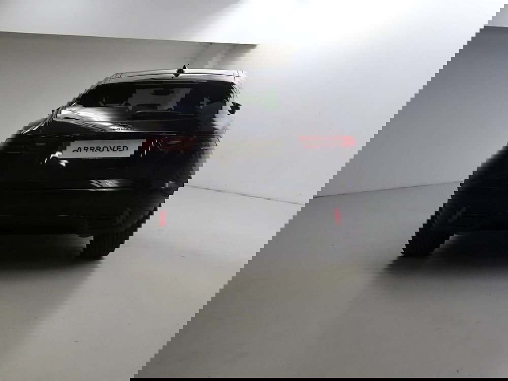 Jaguar E-Pace usata a Como (7)