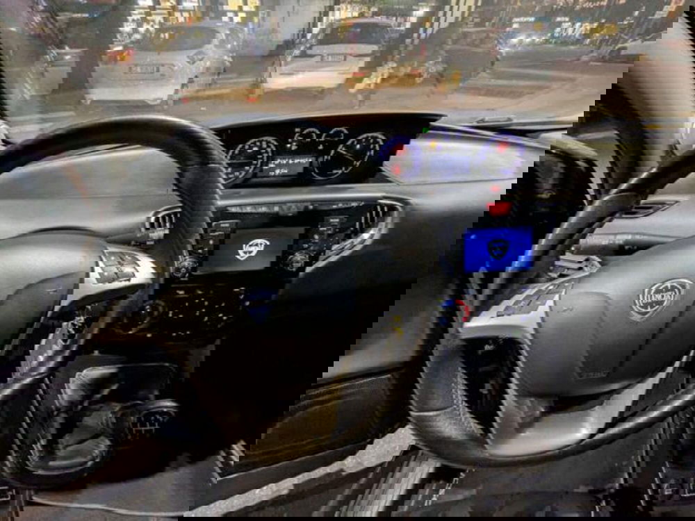 Lancia Ypsilon usata a Parma (15)