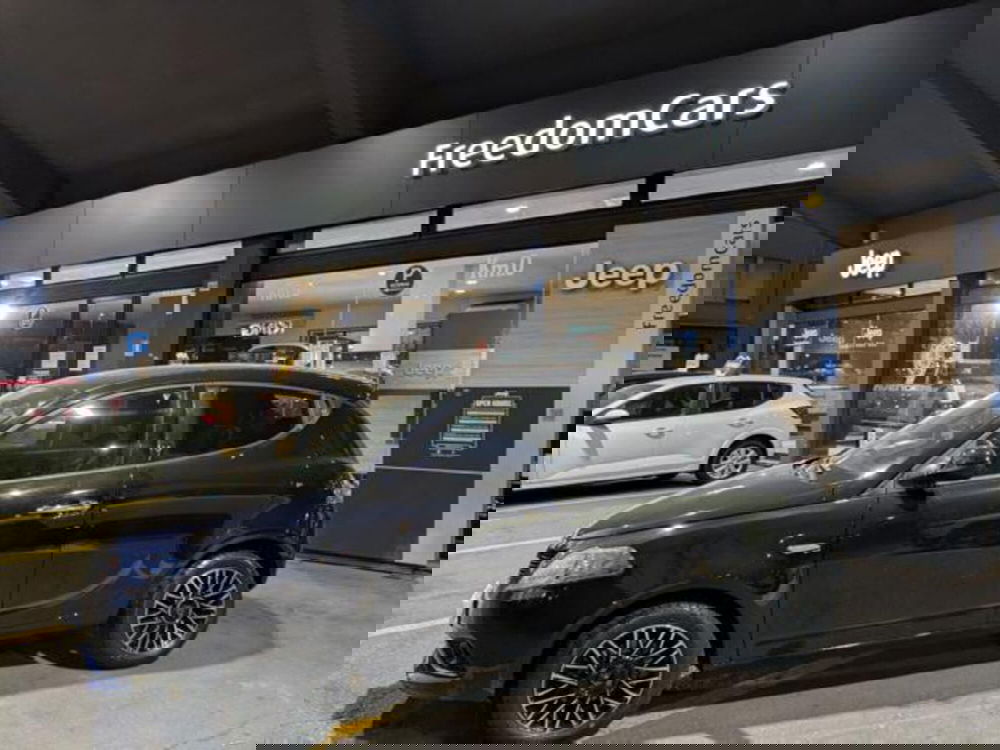 Lancia Ypsilon usata a Parma (4)