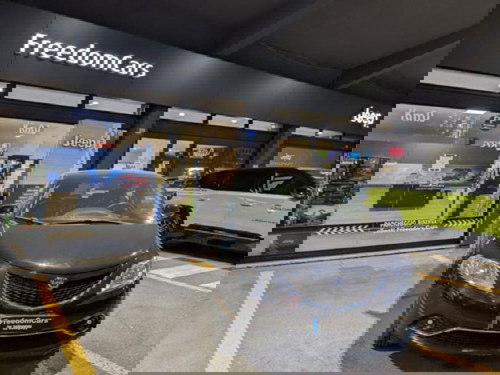 Lancia Ypsilon usata a Parma (5)