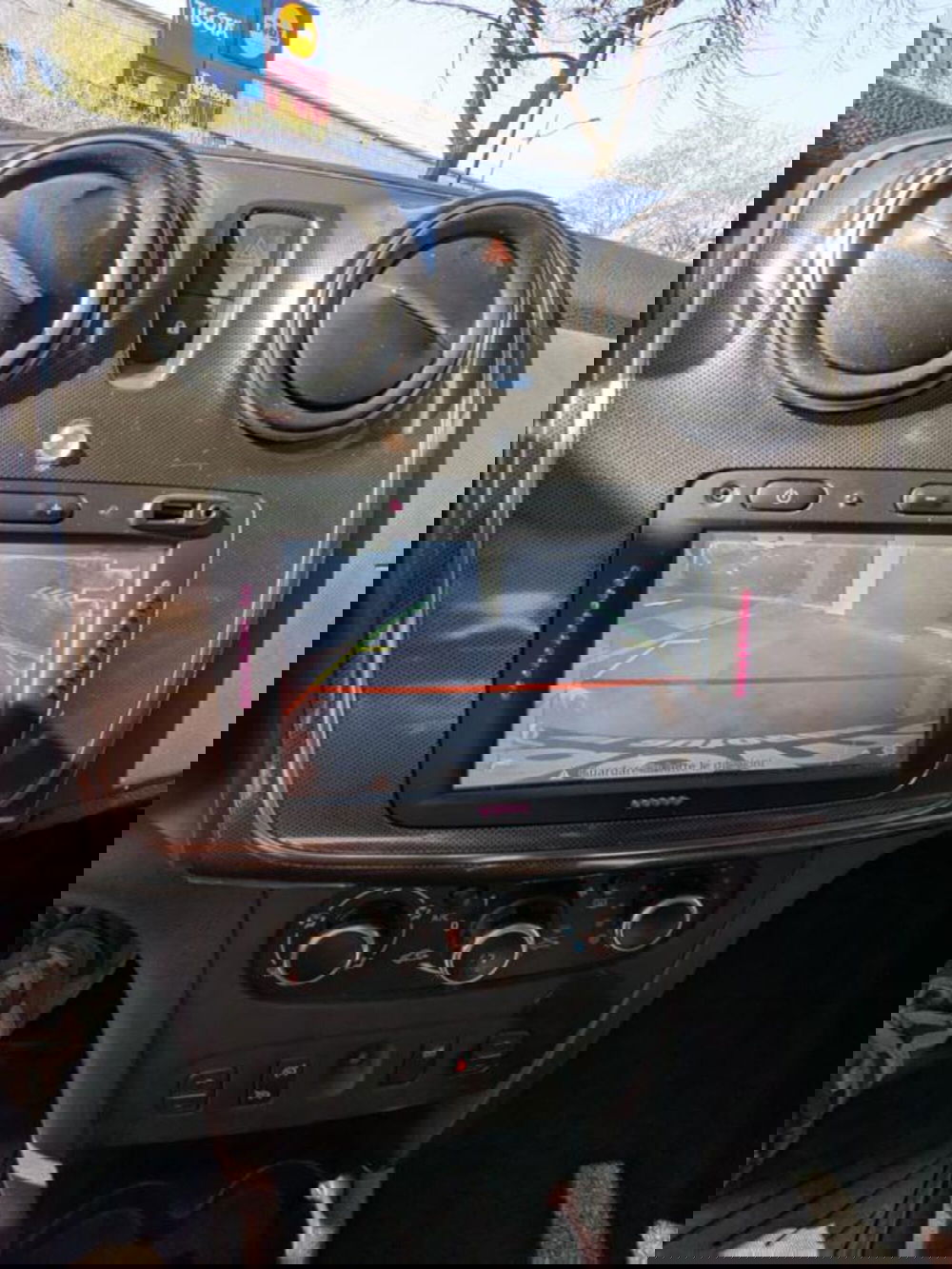 Dacia Sandero usata a Parma (14)