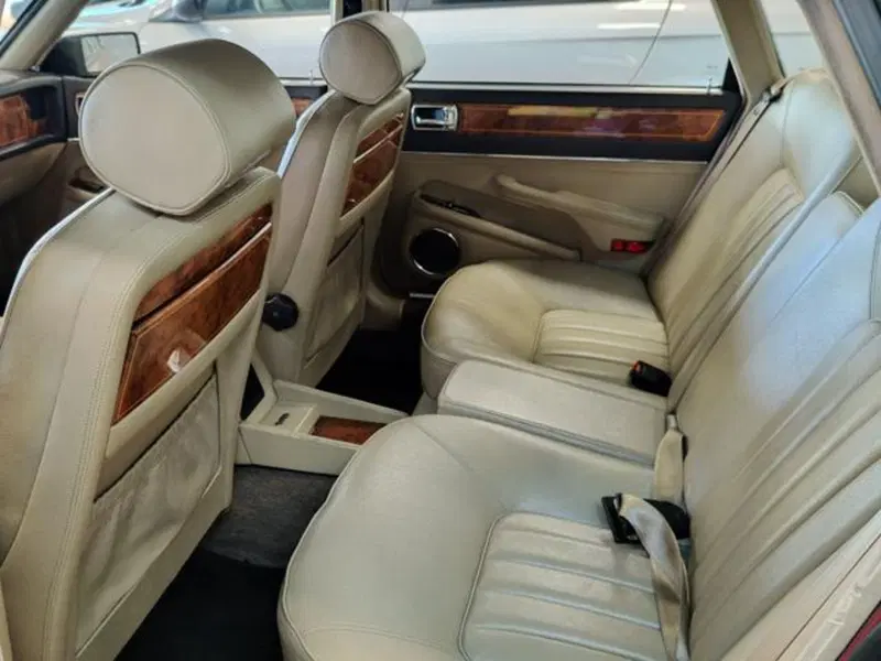 Jaguar Daimler usata a Varese (17)