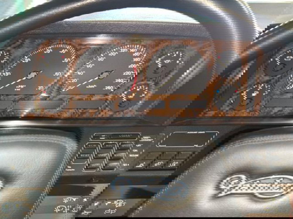 Jaguar Daimler usata a Varese (9)