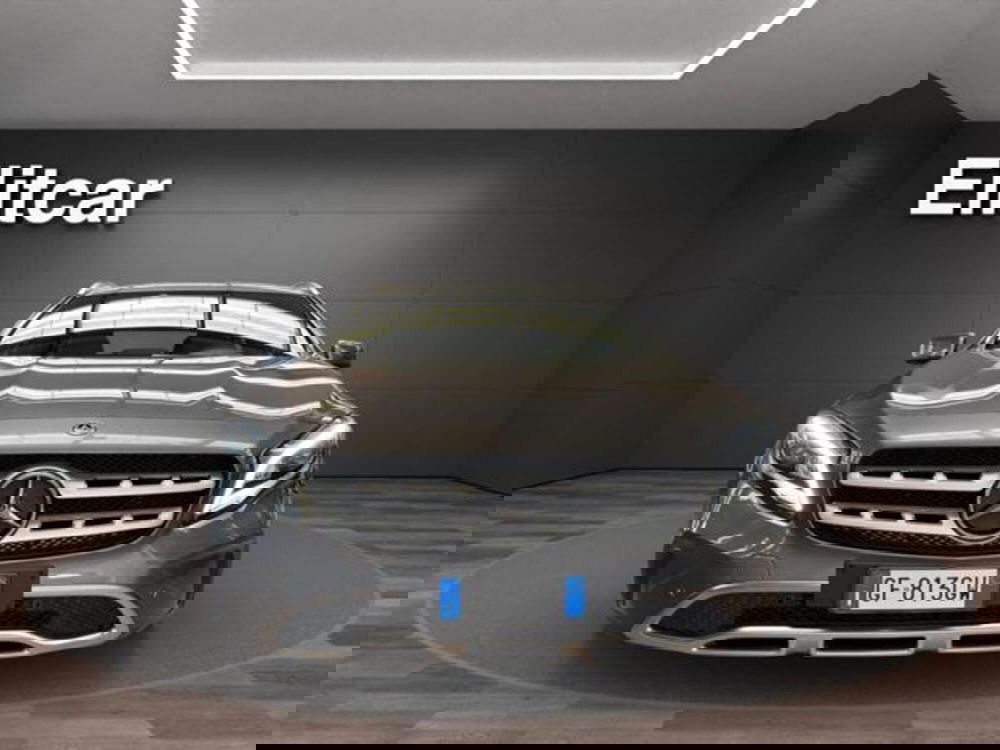 Mercedes-Benz GLA SUV usata a Milano (2)