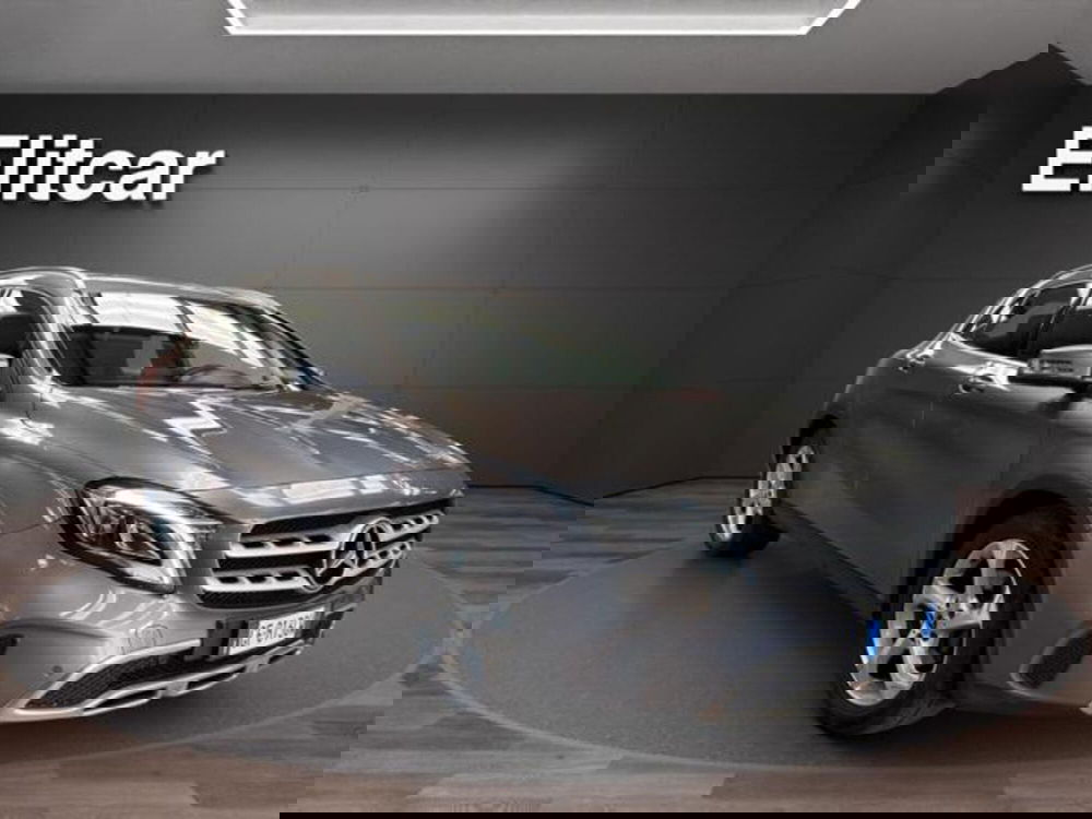 Mercedes-Benz GLA SUV usata a Milano (3)