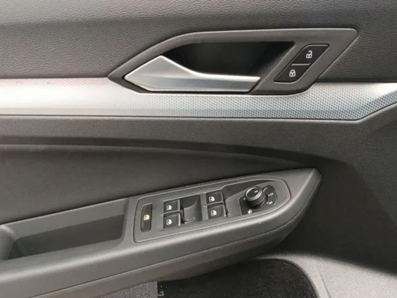 Volkswagen Golf usata a Milano (17)