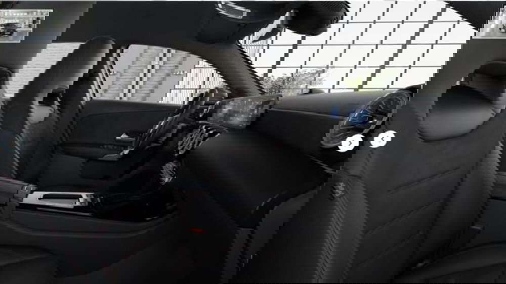 Mercedes-Benz Classe A Sedan usata a Milano (9)