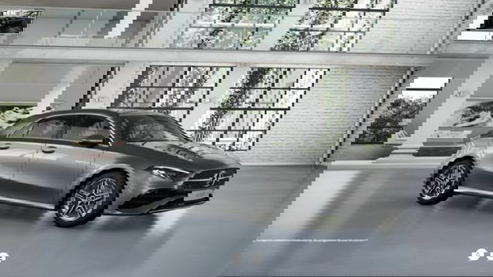 Mercedes-Benz Classe A Sedan usata a Milano (4)