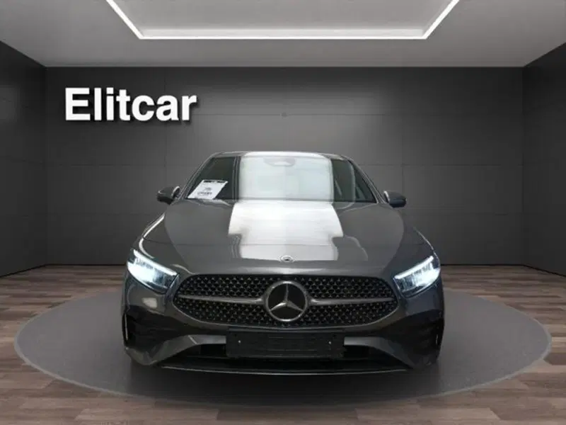 Mercedes-Benz Classe A Sedan usata a Milano (5)