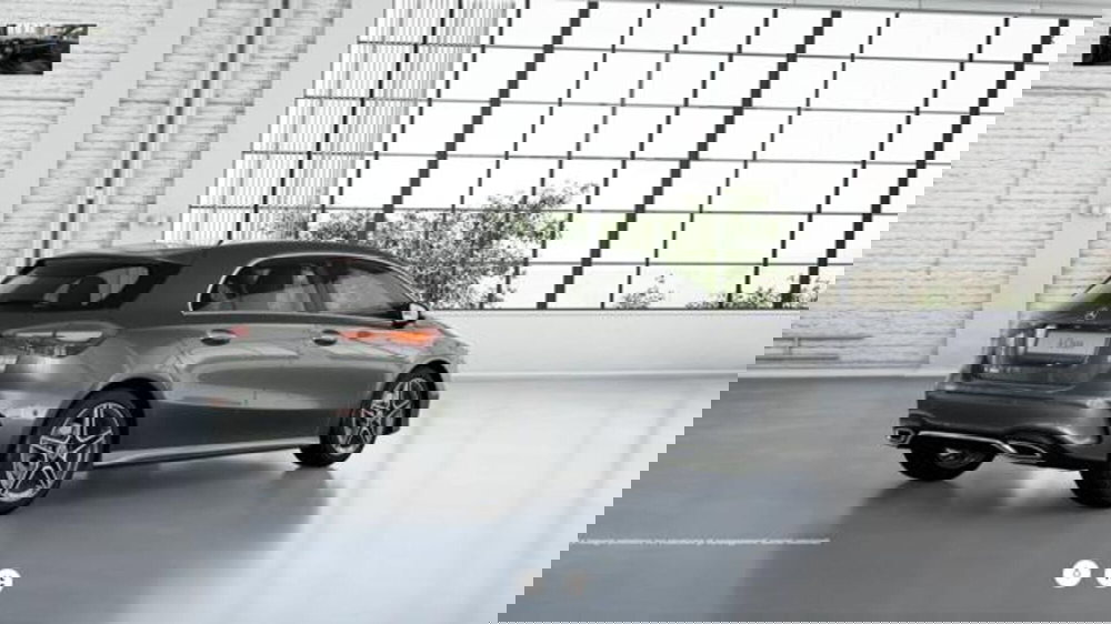 Mercedes-Benz Classe A Sedan usata a Milano (8)