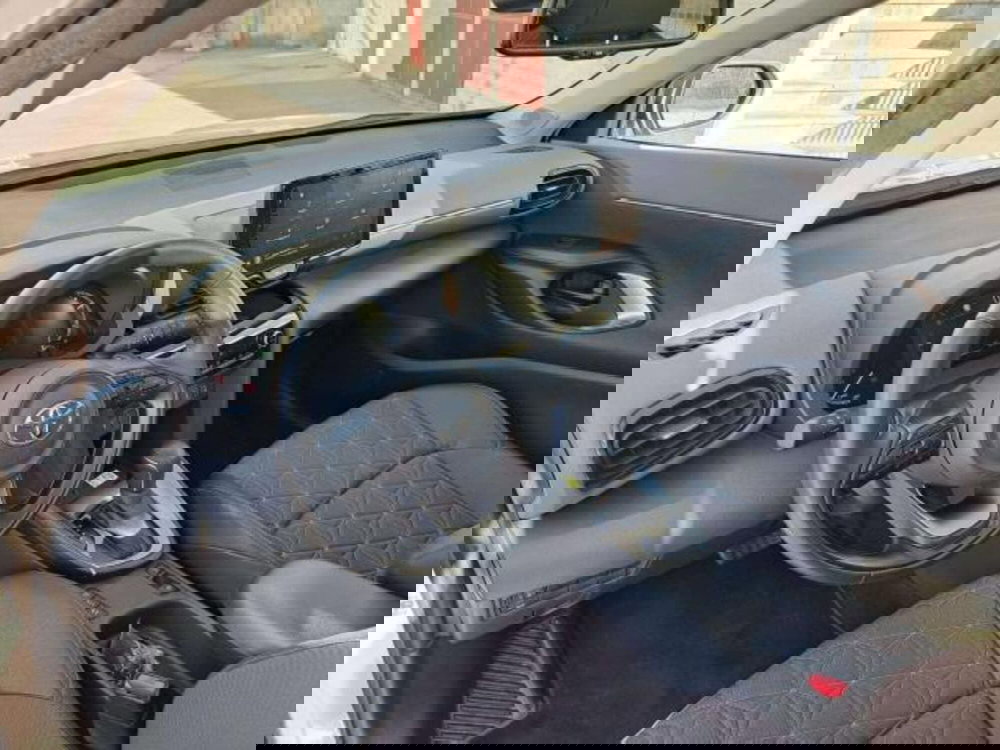 Toyota Yaris Cross usata a Savona (10)