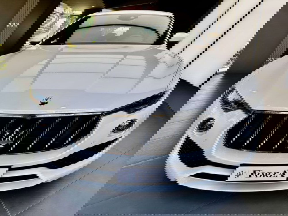 Maserati Levante usata a Torino (2)