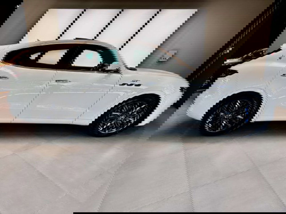 Maserati Levante usata a Torino (4)