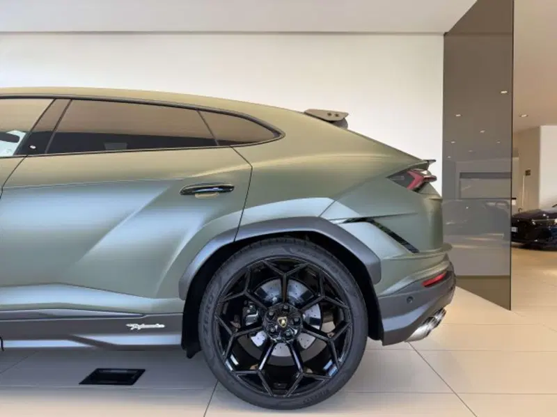 Lamborghini Urus usata a Torino (7)