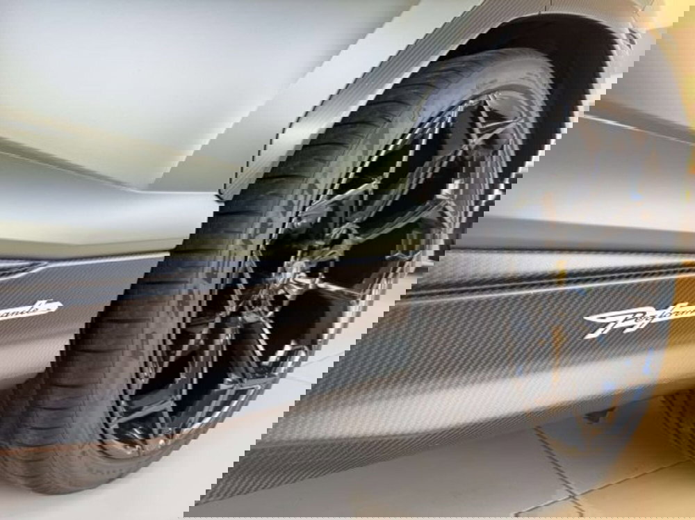 Lamborghini Urus usata a Torino (13)