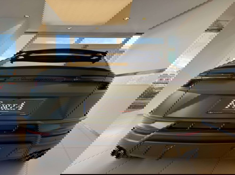 Lamborghini Urus usata a Torino (15)