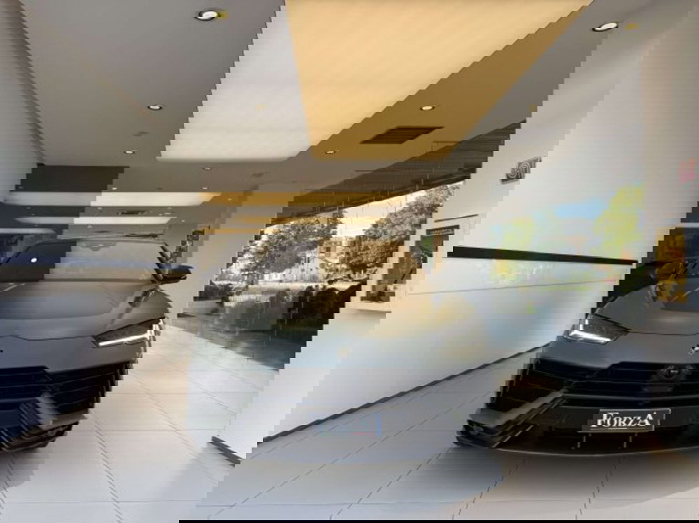 Lamborghini Urus usata a Torino (2)