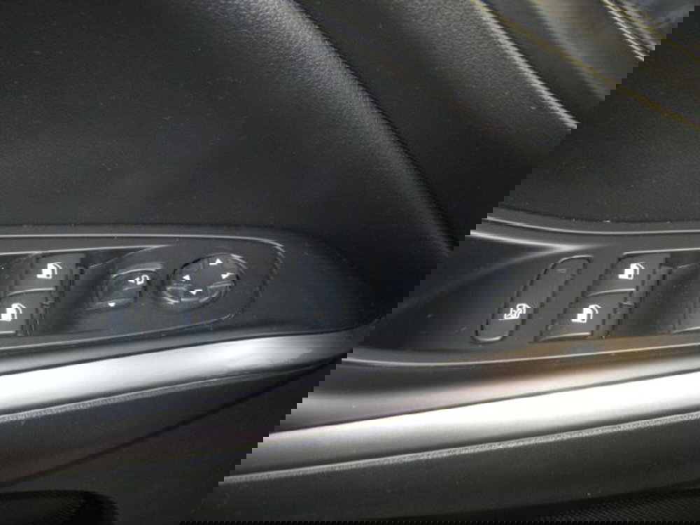 Opel Grandland usata a Fermo (11)