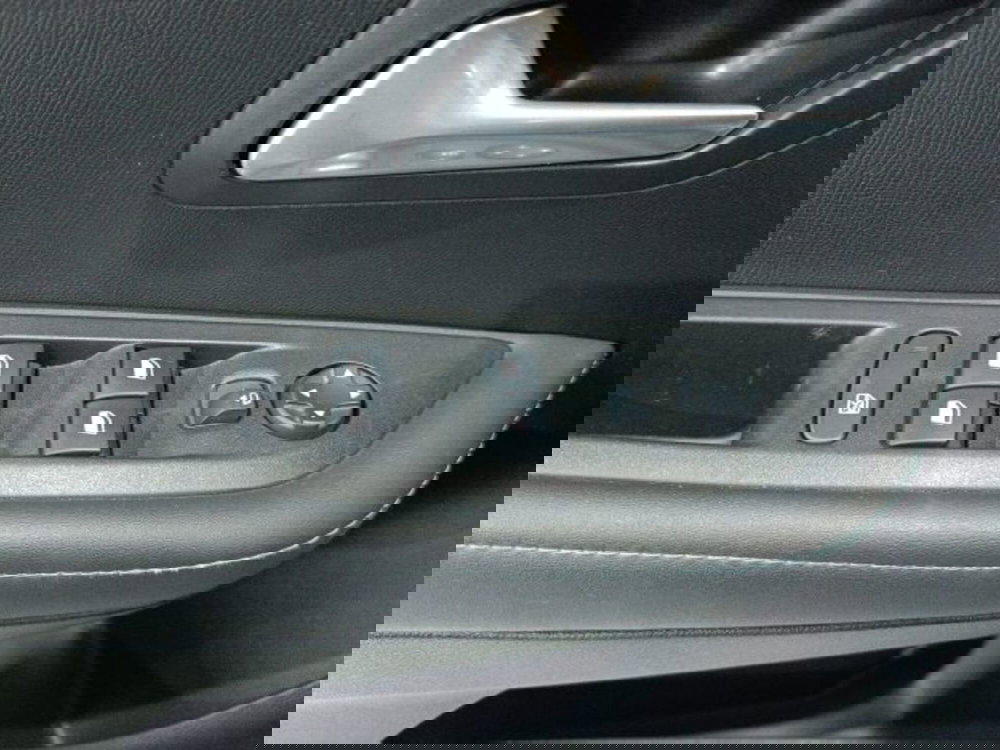 Peugeot 208 usata a Catania (20)