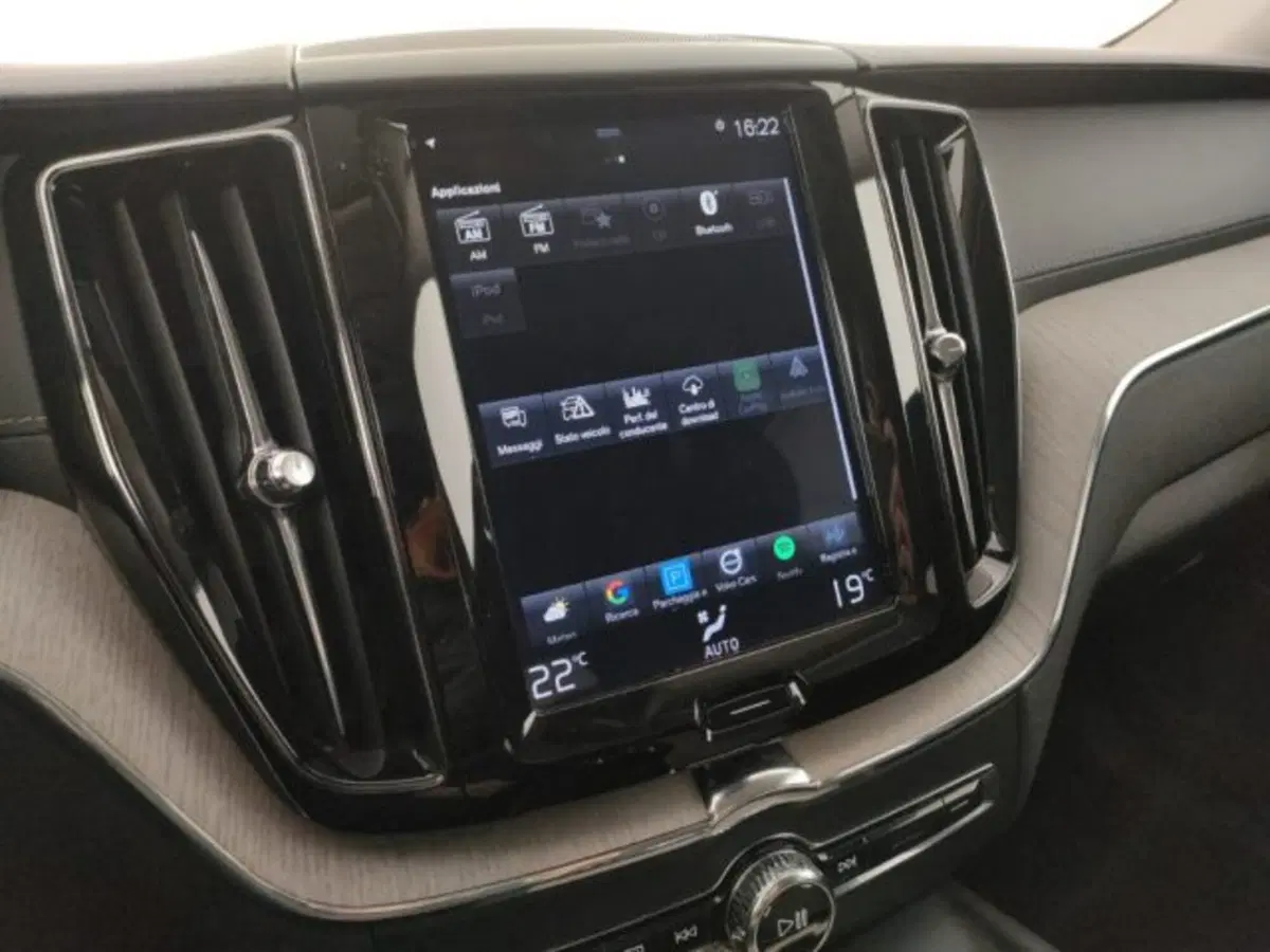 Volvo XC60 usata a Modena (15)