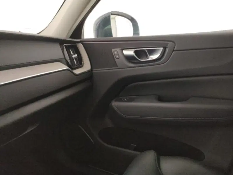 Volvo XC60 usata a Modena (18)
