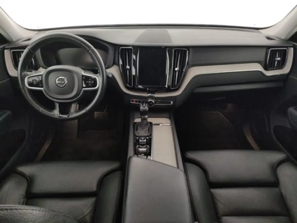 Volvo XC60 usata a Modena (9)