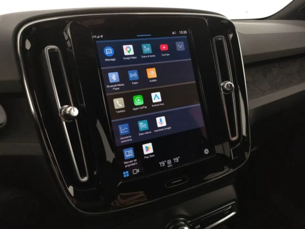 Volvo XC40 usata a Modena (16)