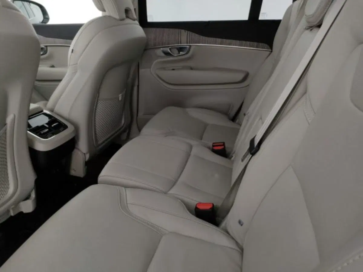 Volvo XC90 usata a Modena (9)