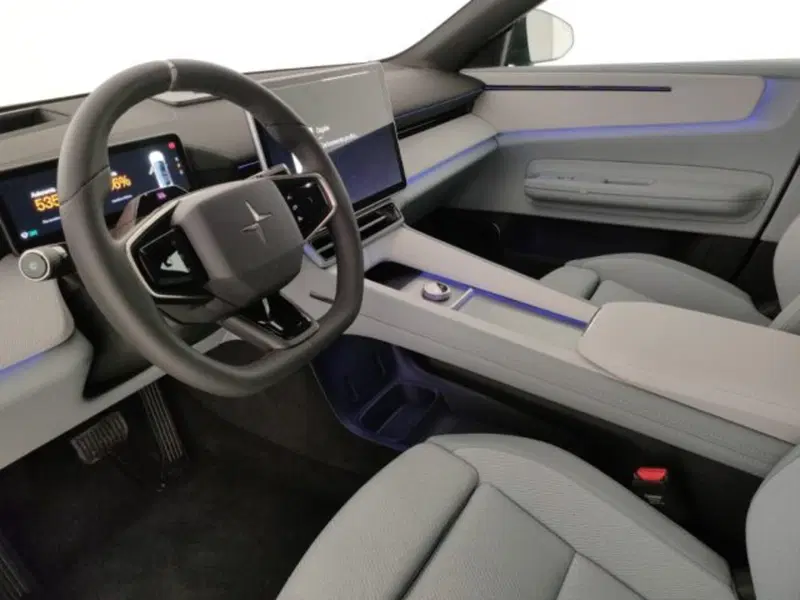 Polestar Polestar 4 nuova a Modena (8)