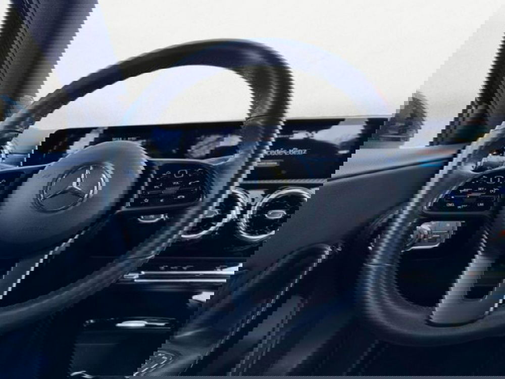 Mercedes-Benz Classe A Sedan usata a Udine (9)