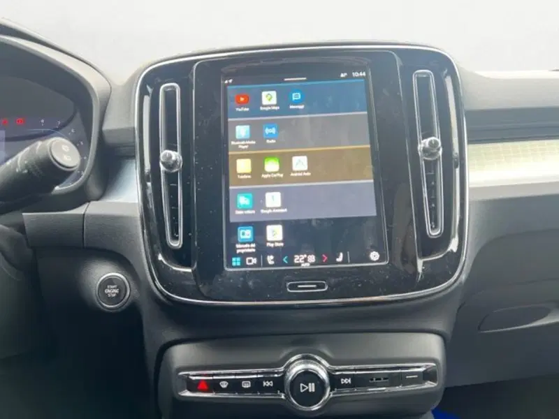 Volvo XC40 usata a Udine (9)