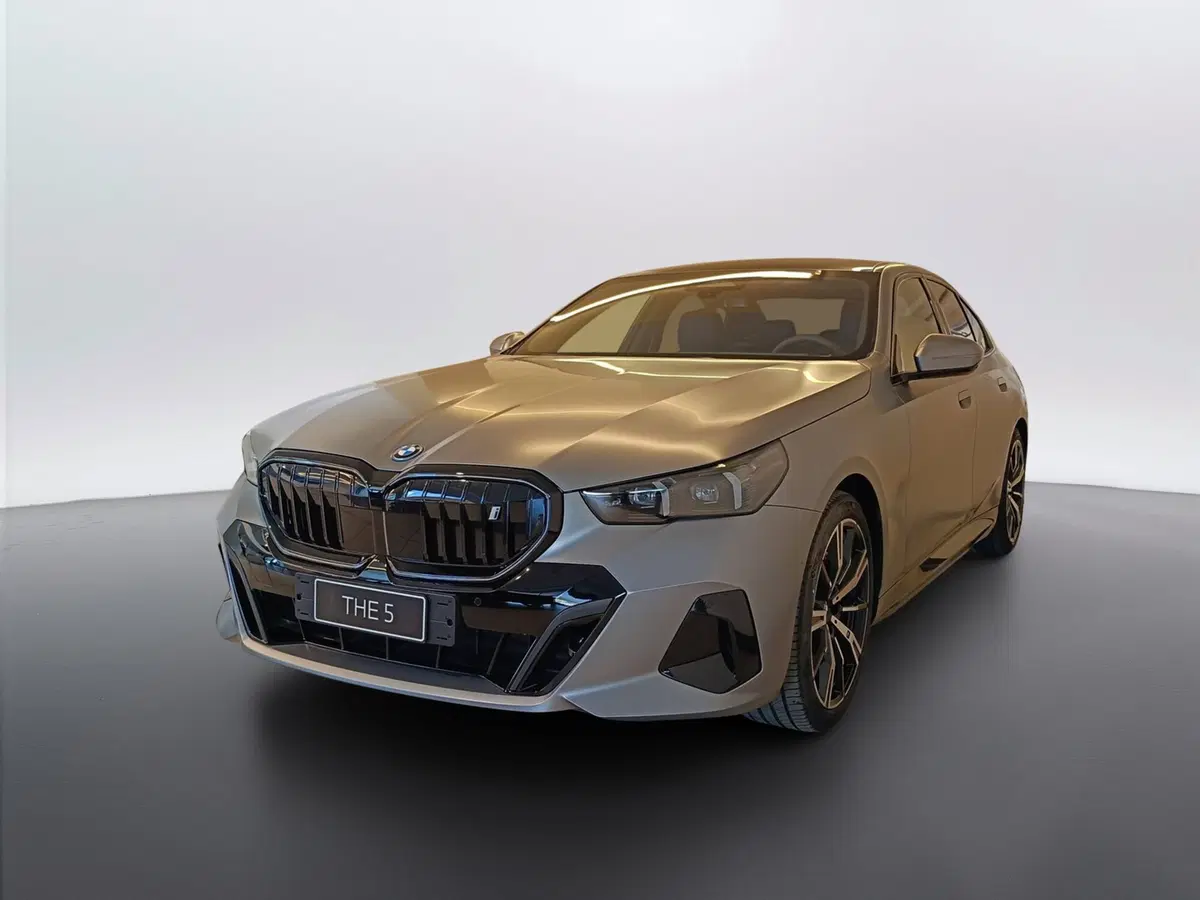 BMW i5 nuova a Ascoli Piceno
