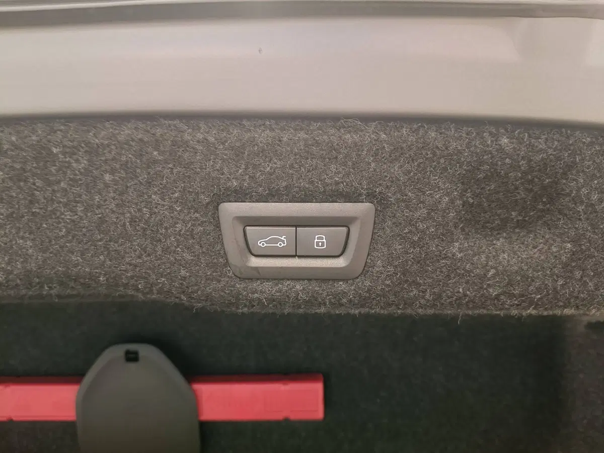 BMW i5 nuova a Ascoli Piceno (14)