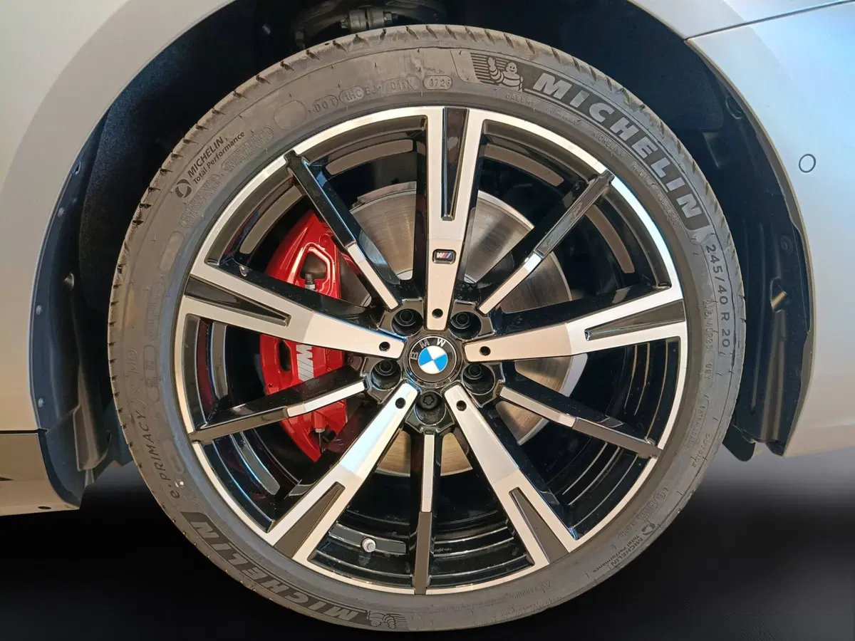 BMW i5 nuova a Ascoli Piceno (5)