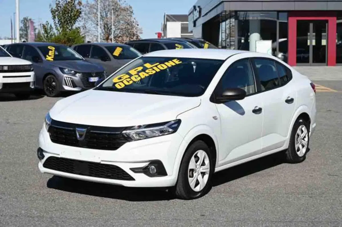 Dacia Logan usata a Torino