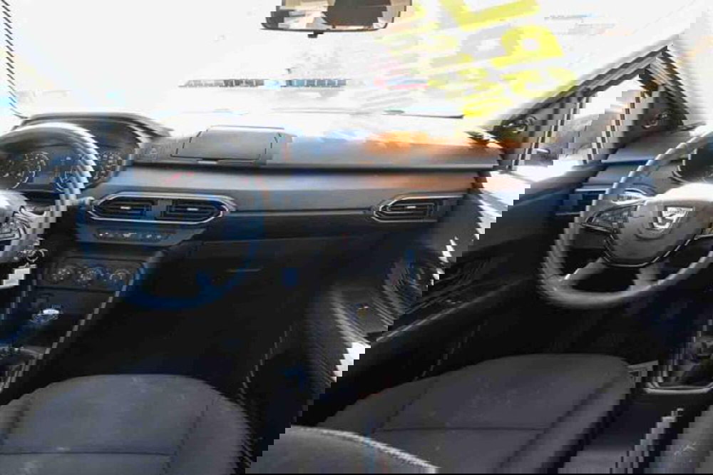 Dacia Logan usata a Torino (11)