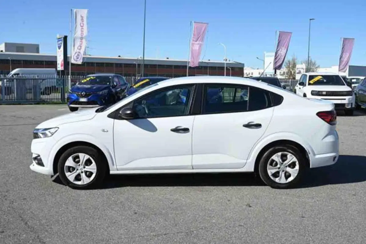 Dacia Logan usata a Torino (8)