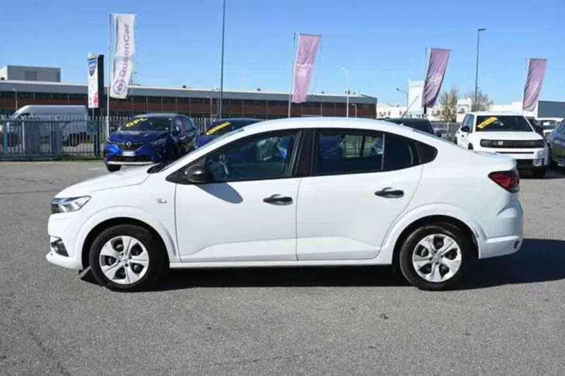 Dacia Logan usata a Torino (8)