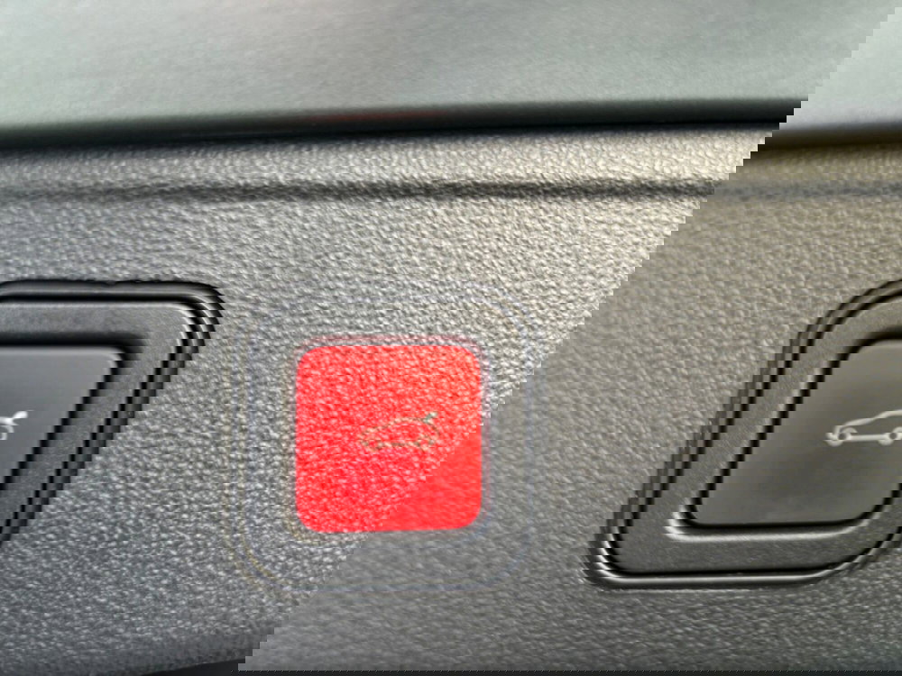 Jeep Avenger usata a Verona (12)